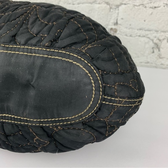 Fossil Quilted Floral Canvas Key Per Shoulder Purse - Picture 11 of 15